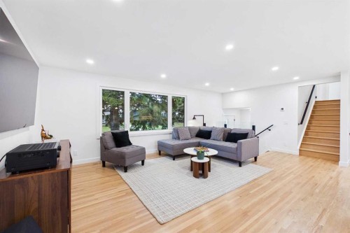 920 Cantabrian Drive Sw, Calgary, AB 