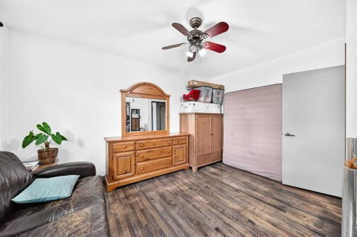 4832 Worcester Drive Sw, Calgary, AB - Indoor