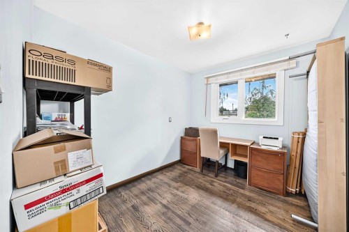 4832 Worcester Drive Sw, Calgary, AB - Indoor
