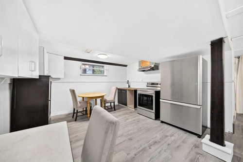 4832 Worcester Drive Sw, Calgary, AB - Indoor