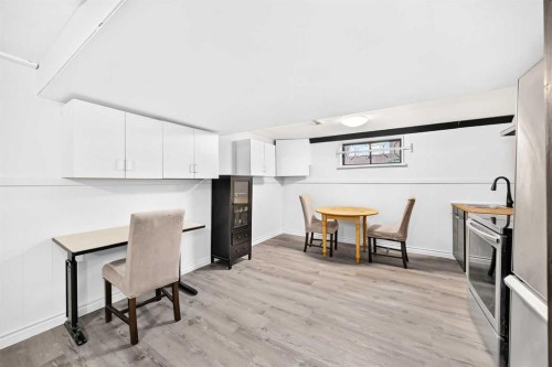 4832 Worcester Drive Sw, Calgary, AB - Indoor