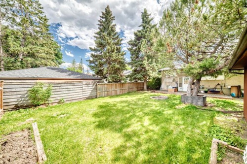 4832 Worcester Drive Sw, Calgary, AB - Outdoor