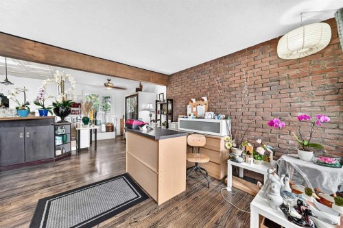 4832 Worcester Drive Sw, Calgary, AB -  Photo Showing Other Room