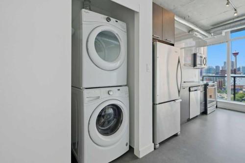 1009-624 8 Avenue Se, Calgary, AB - Indoor Photo Showing Laundry Room