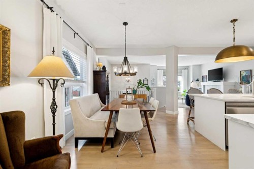 9062 14 Avenue Sw, Calgary, AB - Indoor