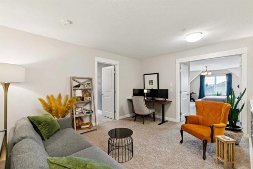 9062 14 Avenue Sw, Calgary, AB - Indoor Photo Showing Living Room