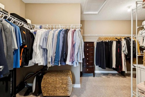 9062 14 Avenue Sw, Calgary, AB - Indoor With Storage