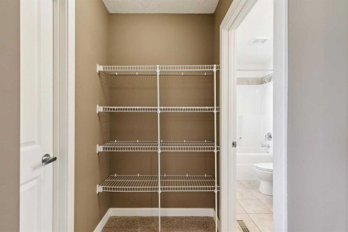 9062 14 Avenue Sw, Calgary, AB - Indoor With Storage