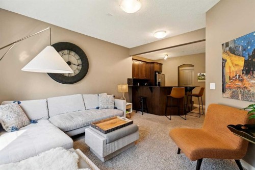 9062 14 Avenue Sw, Calgary, AB - Indoor Photo Showing Living Room