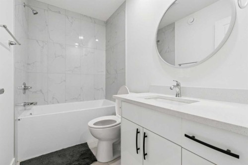223 Carrington Circle, Calgary, AB - Indoor Photo Showing Bathroom