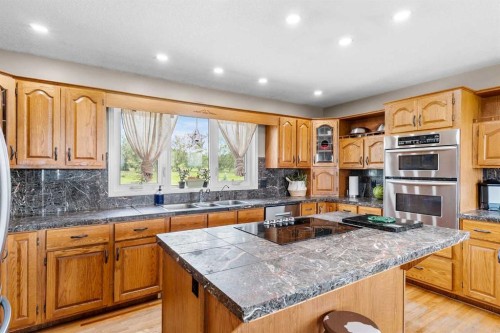 31170 Range Road 42 Range, Rural Mountain View County, AB - Indoor Photo Showing Kitchen With Double Sink