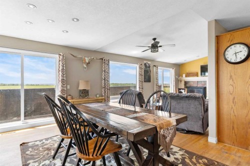 31170 Range Road 42 Range, Rural Mountain View County, AB - Indoor Photo Showing Dining Room