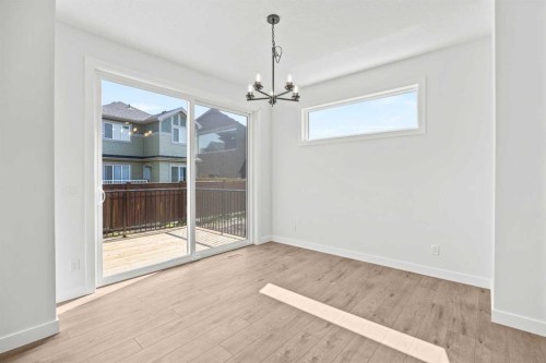 37 Sora Gardens Se, Calgary, AB - Indoor Photo Showing Other Room