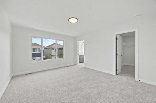 37 Sora Gardens Se, Calgary, AB - Indoor