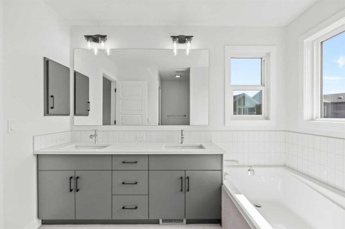 37 Sora Gardens Se, Calgary, AB - Indoor Photo Showing Bathroom