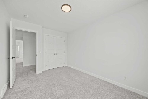 37 Sora Gardens Se, Calgary, AB - Indoor Photo Showing Other Room