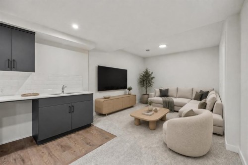 37 Sora Gardens Se, Calgary, AB - Indoor Photo Showing Living Room