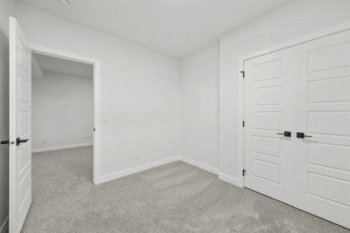 37 Sora Gardens Se, Calgary, AB - Indoor Photo Showing Other Room