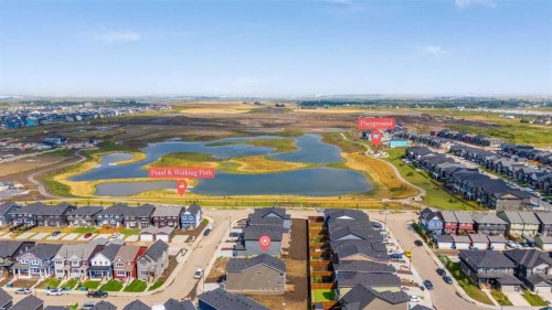 37 Sora Gardens Se, Calgary, AB - Outdoor With View