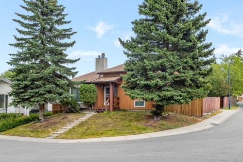 147 Whitlock Close Ne, Calgary, AB - Outdoor