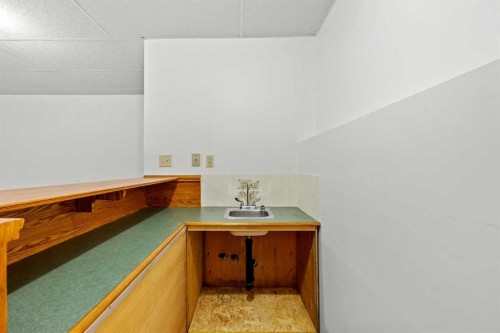 147 Whitlock Close Ne, Calgary, AB - Indoor Photo Showing Other Room