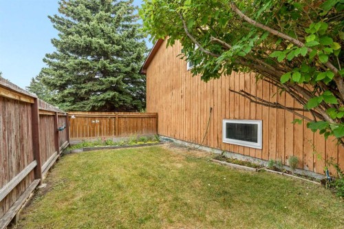 147 Whitlock Close Ne, Calgary, AB - Outdoor