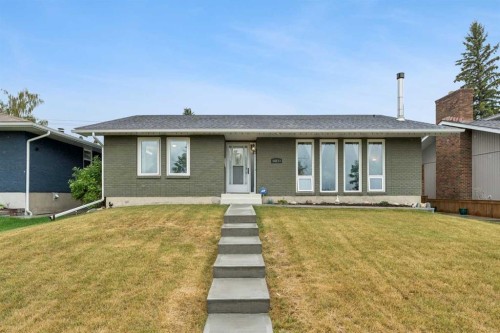 14211 Parkland Boulevard Se, Calgary, AB 