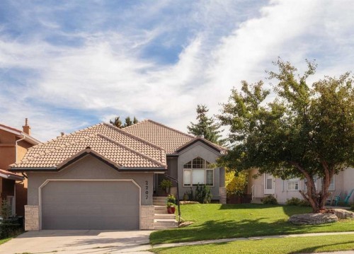 2207 Sirocco Drive Sw, Calgary, AB 