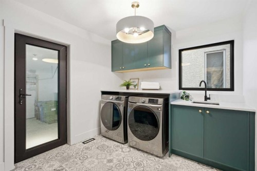 3 Varsity Ridge Terrace Nw, Calgary, AB - Indoor Photo Showing Laundry Room