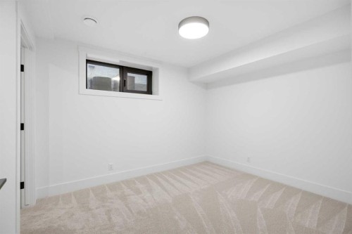 3 Varsity Ridge Terrace Nw, Calgary, AB - Indoor Photo Showing Other Room