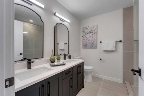 104 Oakmoor Place Sw, Calgary, AB - Indoor Photo Showing Bathroom