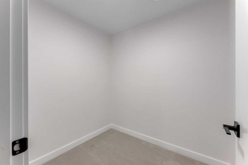 104 Oakmoor Place Sw, Calgary, AB - Indoor Photo Showing Other Room