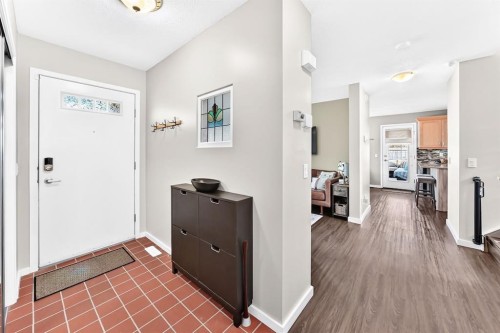 331 Royal Birch View Nw, Calgary, AB - Indoor Photo Showing Other Room