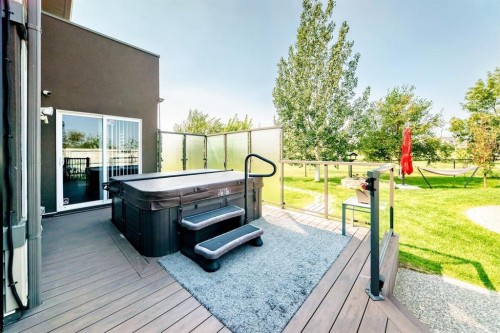 331 Royal Birch View Nw, Calgary, AB - Outdoor With Deck Patio Veranda With Exterior