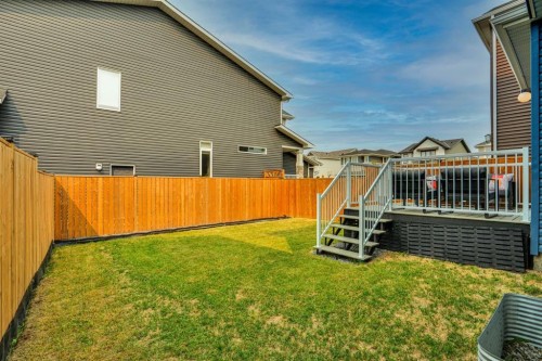 159 Hotchkiss Manor Se, Calgary, AB - Outdoor