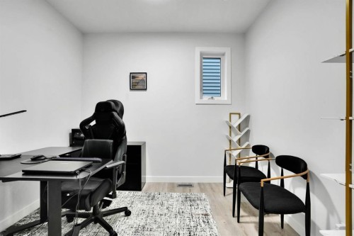 159 Hotchkiss Manor Se, Calgary, AB - Indoor Photo Showing Office