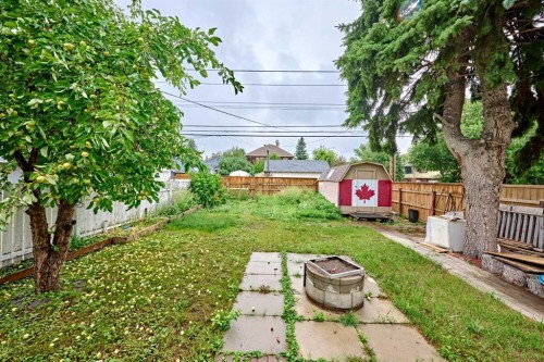 702 17 Avenue Nw, Calgary, AB - Outdoor