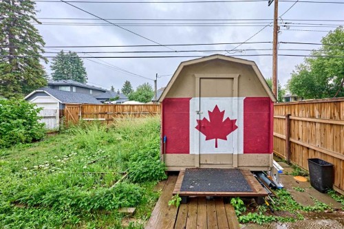 702 17 Avenue Nw, Calgary, AB - Outdoor With Exterior