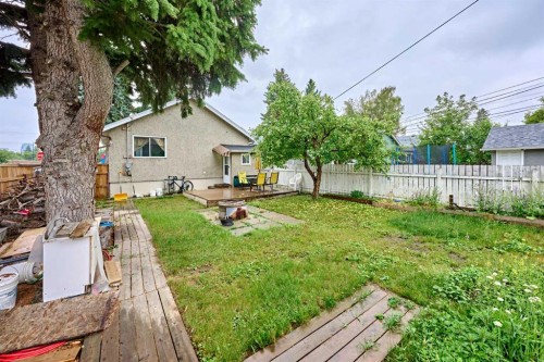 702 17 Avenue Nw, Calgary, AB - Outdoor With Deck Patio Veranda