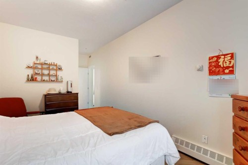 109-43 Westlake Circle, Strathmore, AB - Indoor Photo Showing Bedroom