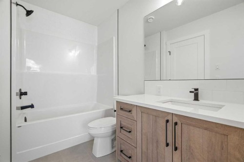 319 Kinniburgh Loop, Chestermere, AB - Indoor Photo Showing Bathroom