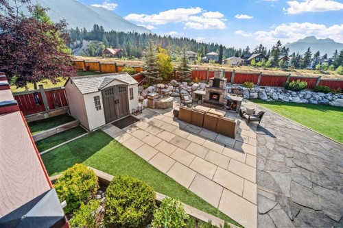 1 Eagle Landing, Canmore, AB - Outdoor