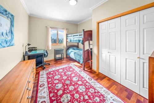 1 Eagle Landing, Canmore, AB - Indoor Photo Showing Bedroom
