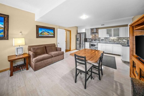 1 Eagle Landing, Canmore, AB - Indoor