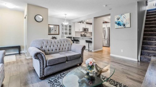 245 Cityscape Boulevard Ne, Calgary, AB - Indoor Photo Showing Living Room