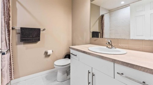 245 Cityscape Boulevard Ne, Calgary, AB - Indoor Photo Showing Bathroom