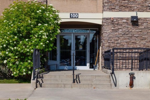 116-100 Cranfield Common Se, Calgary, AB - Outdoor