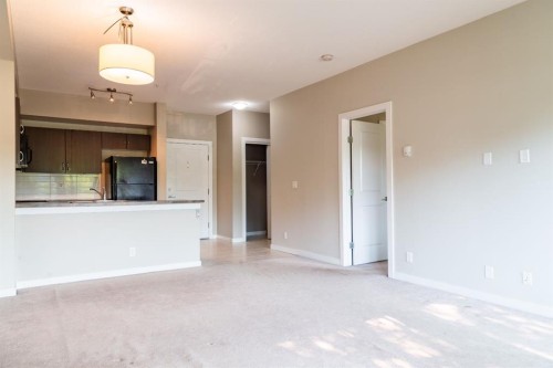 116-100 Cranfield Common Se, Calgary, AB - Indoor Photo Showing Kitchen