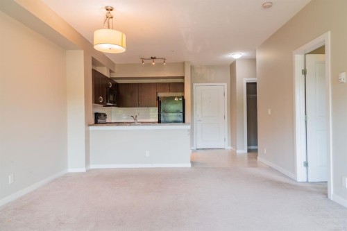 116-100 Cranfield Common Se, Calgary, AB - Indoor Photo Showing Kitchen