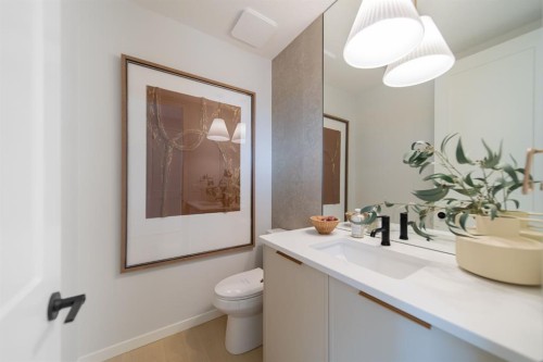 341 West Grove Lane Sw, Calgary, AB - Indoor Photo Showing Bathroom